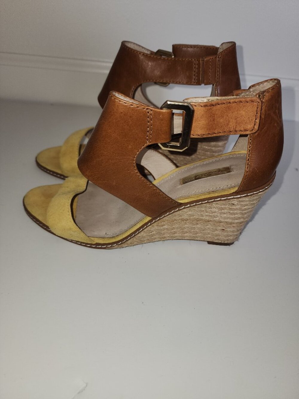 Vince Camuto Yellow Suede and Leather Wedge Size 9 - Picture 3 of 6